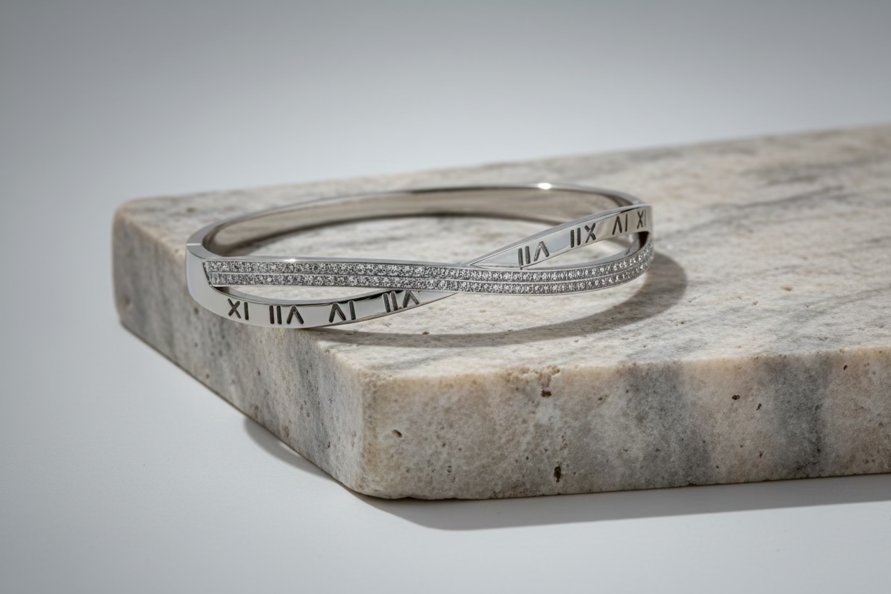 Roman Crossed Bracelet (Silver)