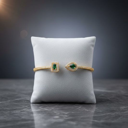Emerald Bangle (gold)