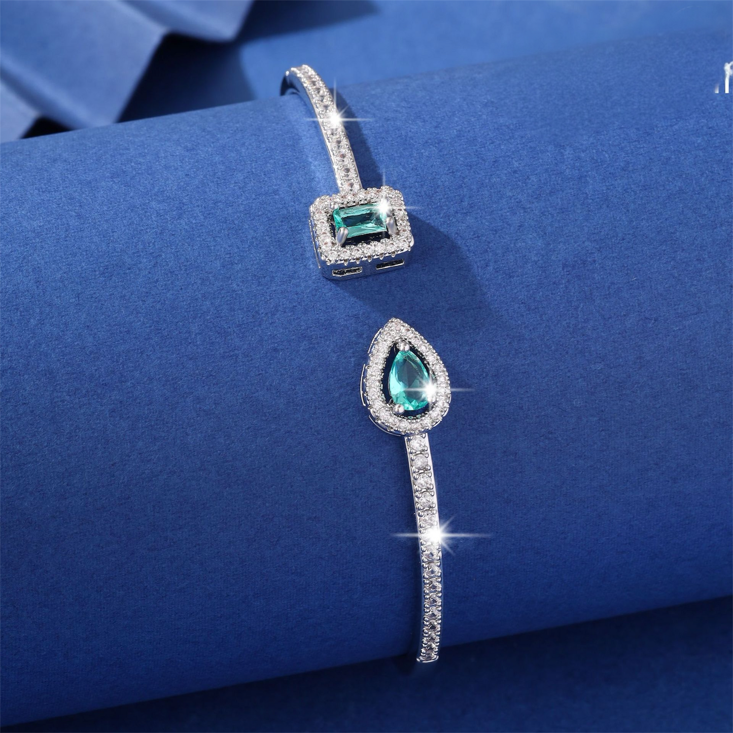Silver bracelet with Teal stones